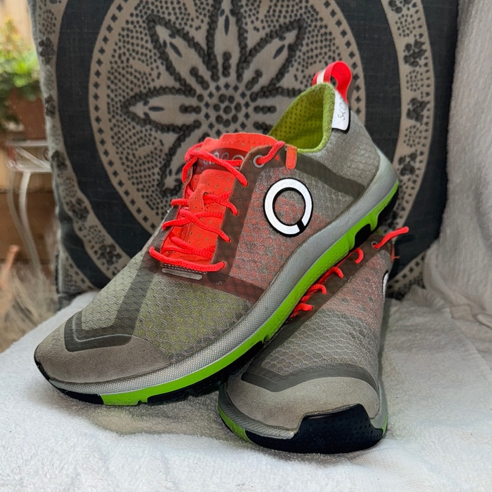 Men's Gray and Green Athletic Shoes